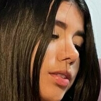 Abrilgirl Naken
