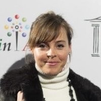 Alicia Bogo Naken