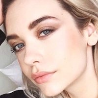 Amanda Steele Naken