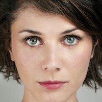 Amélie Glenn Naken
