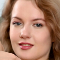 Anna Luna Naken