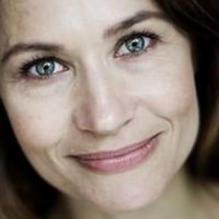 Anna Rothlin Naken