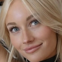 Annaauroraegger Naken