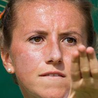 Annika Beck Naken