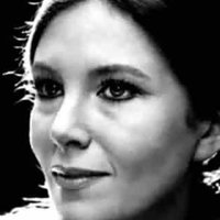 Anouk Ferjac Naken