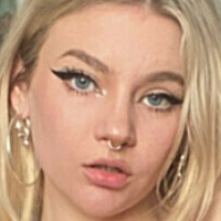 AprilLove_UK Naken