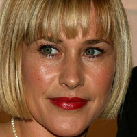Arquette Naken