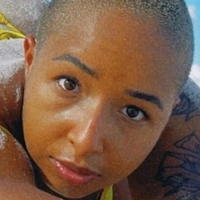 Bahayogi Alex Kaufmann Naken