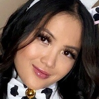 Bree Ashton Naken