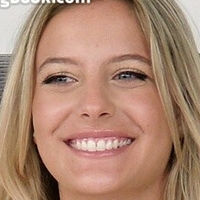 Britney Rose Naken