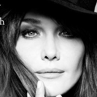 Carla Bruni Naken