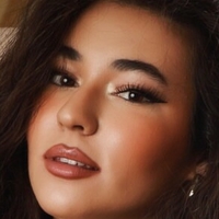 Carolina Rezende Naken