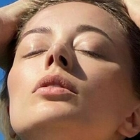 Caroline Vreelnd Naken