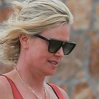 Charlize Theron Naken