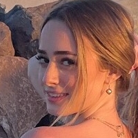 Charlotte Bregman Naken