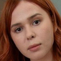 Chloe Nude Naken