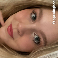 Courtney_36180 Naken