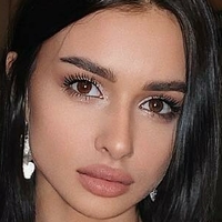 Dari Vladymyrova Naken