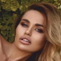 Dasha Mart Naken