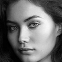Dayna Frazer Naken