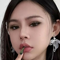 deer_white_ Naken