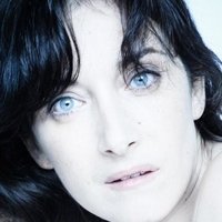 Delphine Serina Naken