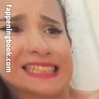 Ehotlovea Naken
