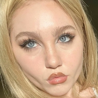 Ella Anderson Naken