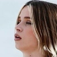 Ellie Gates Naken