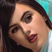 Ely La Bella Naken