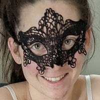 Emmaline Plusone Naken