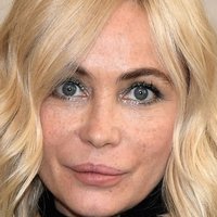 Emmanuelle Béart Naken