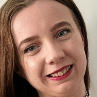 emmilou Naken