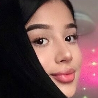 Esmeralda Arango Naken