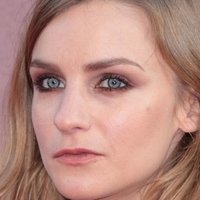 Faye Marsay Naken
