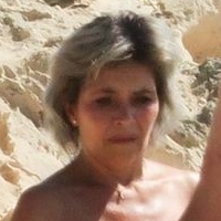 Francesca Mozer Naken