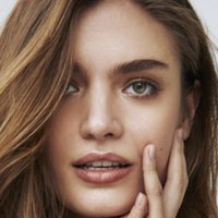 Frederikke Winther Naken