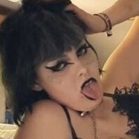 Gina Hahn Naken