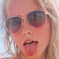 Hailee & Kendra Naken