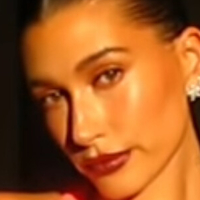 Hailey Baldwin Bieber Naken