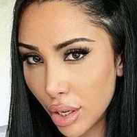 Heli Kenzi Naken