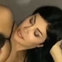 Heves Güzel Naken