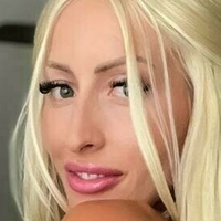 hollyxxxmae Naken
