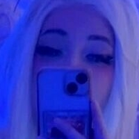 HowToMia Naken