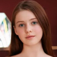 Isobel Fairbain Naken