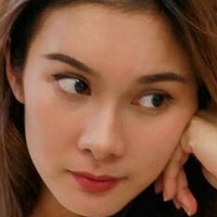 Jamie Pang Naken