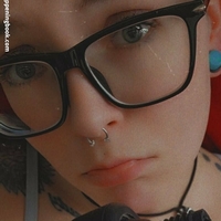 jeez.louise Naken