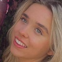 Jenna Davis Naken