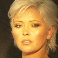 Joanne Guest Naken
