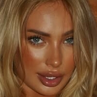 Julia Nowakowska Naken